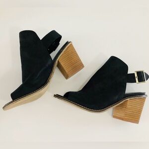 Chinese Laundry Women's Block Heel Sandals